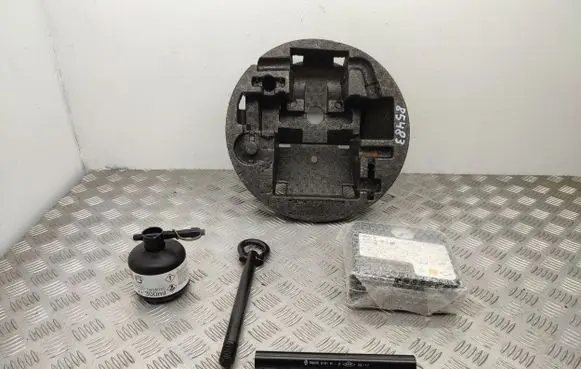 Renault Zoe Tool set 997500223R