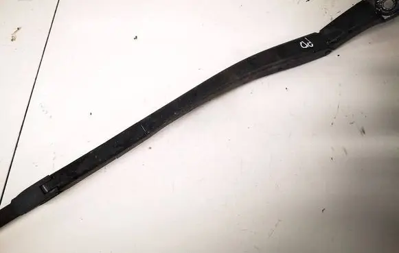 Honda Civic Front wiper blade arm 