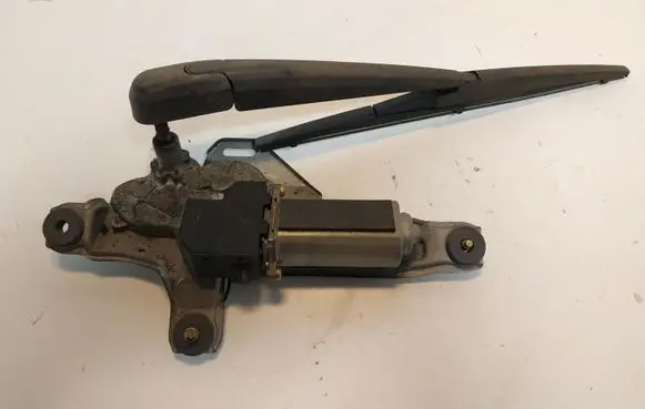 Toyota RAV 4 (XA20) Rear window wiper motor 8513042040
