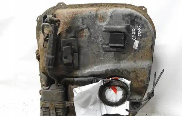 KIA Ceed Fuel tank 311011H000