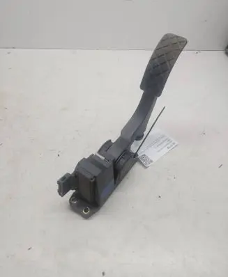 Volkswagen Golf IV Accelerator throttle pedal 1J1723503T