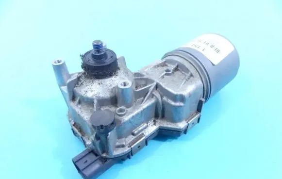 Opel Meriva B Wiper motor 0390243009 IMPRK1154763