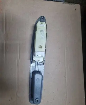 Toyota Avensis Verso Electric window control switch 84040 514775