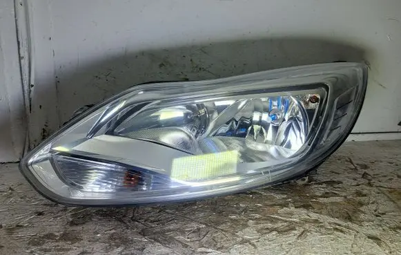 Ford Focus Headlight/headlamp BM5113W030NB BM5113W030
