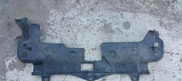 Mazda 626 Engine splash shield/under tray