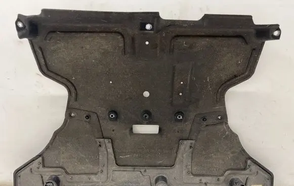 KIA EV6 Engine splash shield/under tray 554B6CV100