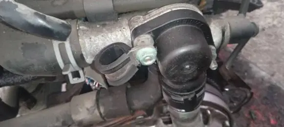 Audi A4 S4 B6 8E 8H Engine coolant pipe/hose 038121133A