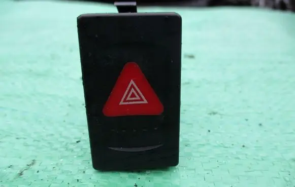 Volkswagen PASSAT B5 Tailgate/trunk/boot open switch 3B0953235D