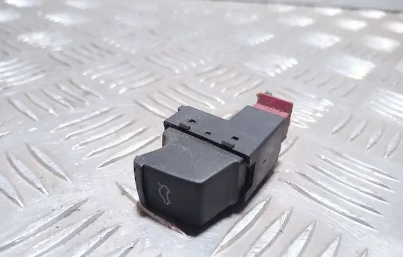 Volkswagen PASSAT B5.5 Tailgate opening switch 1J0959831A