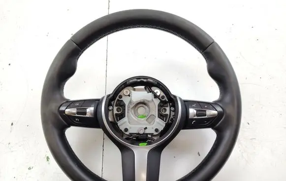 BMW 1 F20 F21 Steering wheel 3074437