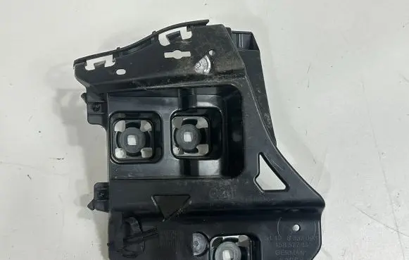 BMW i4 Rear bumper mounting bracket 8737093