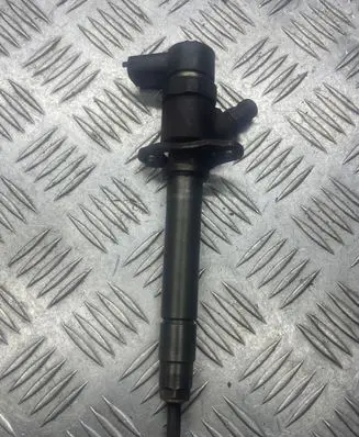 Volvo V70 Fuel injector 8658352 2A20856