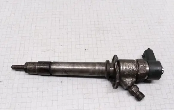 Volvo V70 Fuel injector 8658352 0445110078