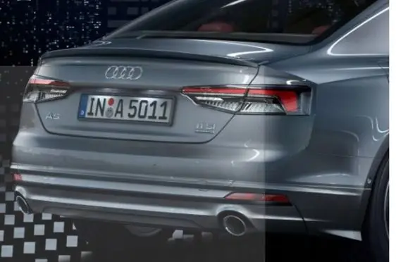 Rear bumper trim bar molding