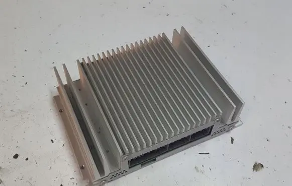 Hyundai ix35 Sound amplifier 963702Y000