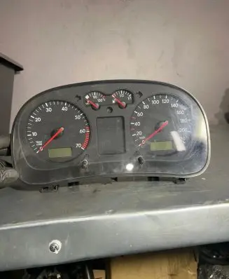 Volkswagen Golf IV Speedometer (instrument cluster) 1J0920801 0413749363 0263618004