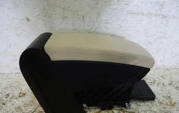 Volkswagen PASSAT CC Armrest 3C0863319AE