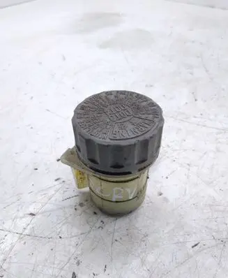 Honda CR-V Brake fluid reservoir 