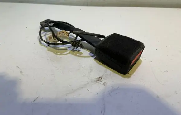 BMW X1 U11 Front seatbelt buckle 949348504