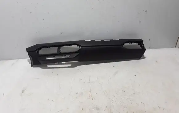 Dacia Sandero III Panel trim 683102674R