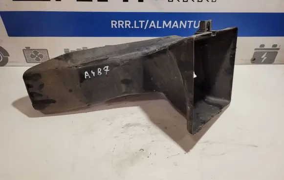 Audi A4 S4 B7 8E 8H Air intake duct part