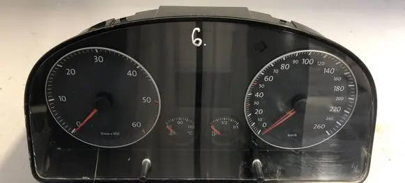 Volkswagen Touran I Speedometer (instrument cluster) 1T0920864A V0002000