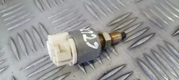 Lexus RX 300 Brake pedal sensor switch