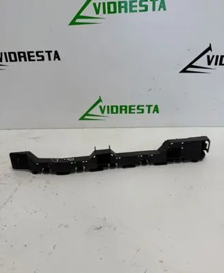 Honda HR-V Rear bumper mounting bracket 178511F1