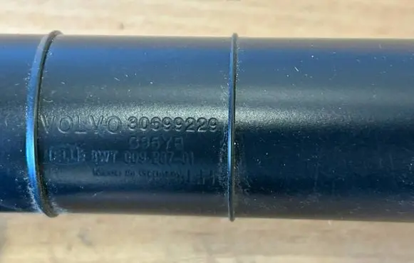 Volvo XC90 Headlight washer spray nozzle 30699229 8WT00928701 8659926