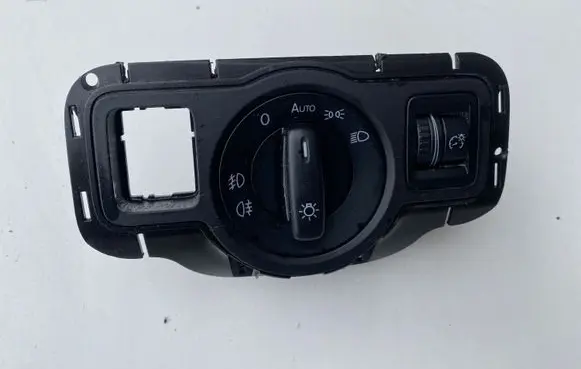 Volkswagen PASSAT B6 Light switch