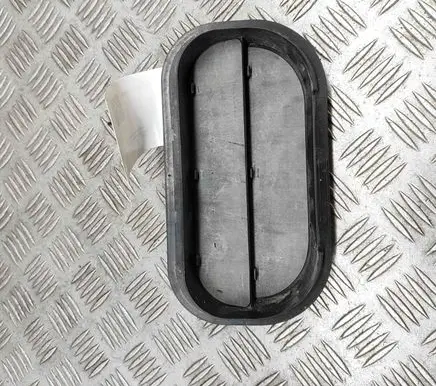 Audi A4 Allroad B9 Quarter panel pressure vent 6R0819465A