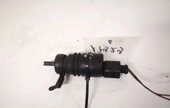 Audi A4 S4 B6 8E 8H Windscreen/windshield washer pump
