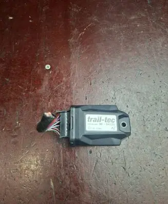Mercedes-Benz E W211 Tow bar relay 10R058041