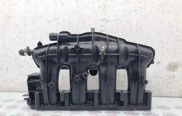Audi A4 S4 B7 8E 8H Intake manifold 06F133201N