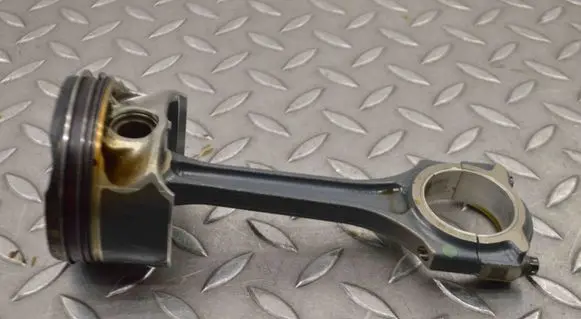 Mercedes-Benz A W176 Piston 