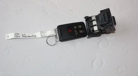 Volvo V40 Cross country Ignition lock AH4N15607AE 28227917 3659AV01125
