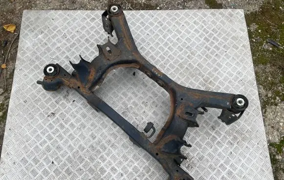 Subaru Legacy Rear subframe 