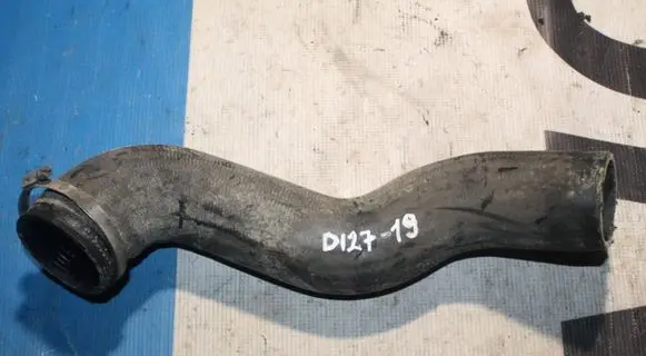 Volvo XC90 Engine coolant pipe/hose