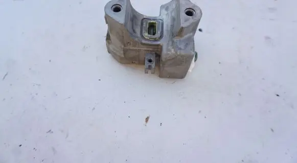 Suzuki SX4 S-Cross Steering wheel lock POZOSTAE