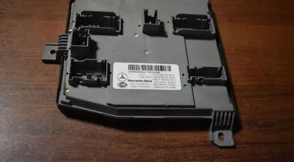 Mercedes-Benz E W213 Trunk lid opening control unit A222900391655555