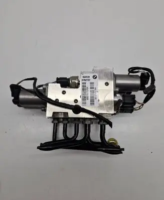 BMW X5 E70 Active stabilizer control/valve assembly 6782737