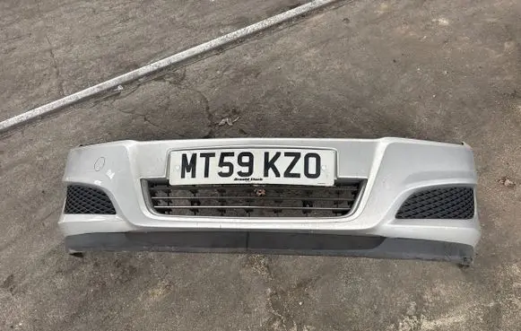 Opel Astra H Front bumper