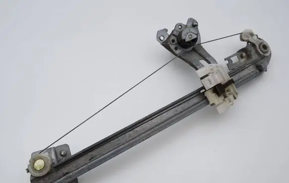Peugeot 206 Rear door manual window regulator 9623109680