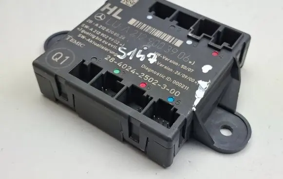 Mercedes-Benz E W212 Door control unit/module A2129003906 A2129029902
