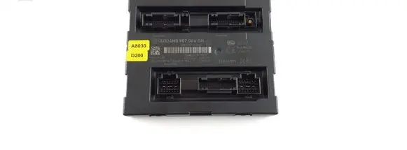 Audi A8 S8 D4 4H Comfort/convenience module 4H0907064GH