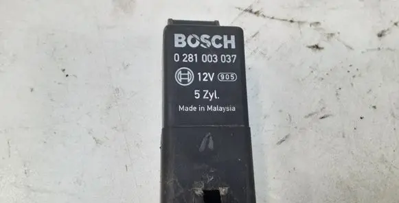 Volvo V70 Glow plug pre-heat relay 0281003037