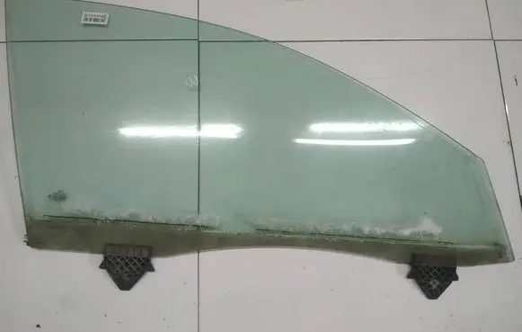 Audi A8 S8 D3 4E Front door window glass four-door AS2