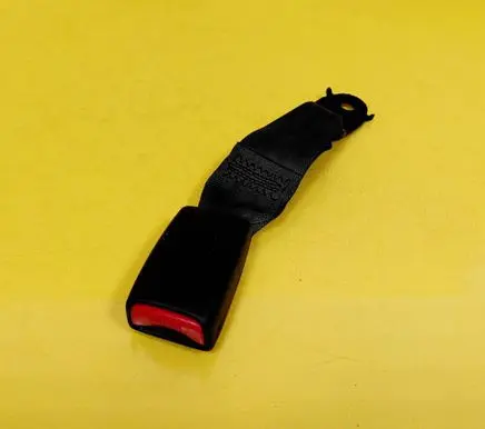 Mazda 323 Rear seatbelt buckle 