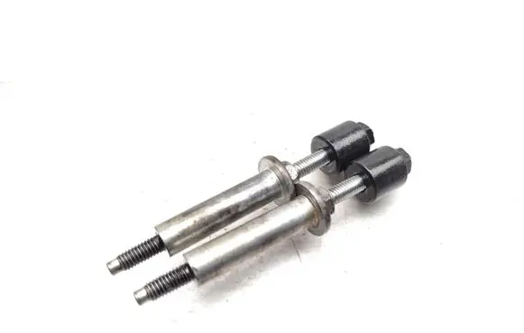 Mazda 6 Fuel Injector clamp holder
