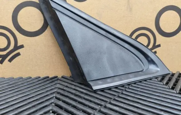 Ford Edge II Fender trim (molding) FT4B17074